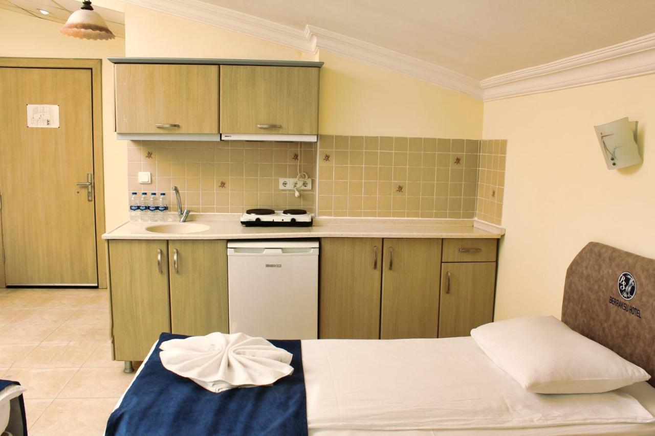 Berrak Su Hotel Αττάλεια Εξωτερικό φωτογραφία